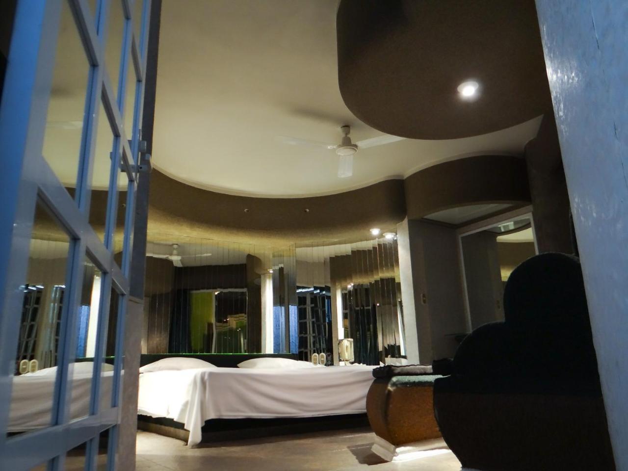 New York Hotel/motel 2*