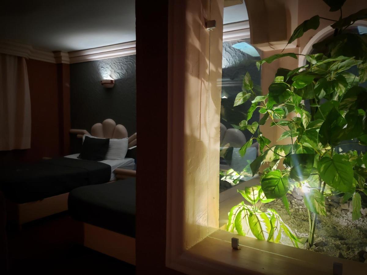 New York Hotel/motel 2*